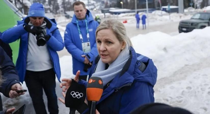Botrány az olimpián: elsírta magát a NOB elnöknője – videó