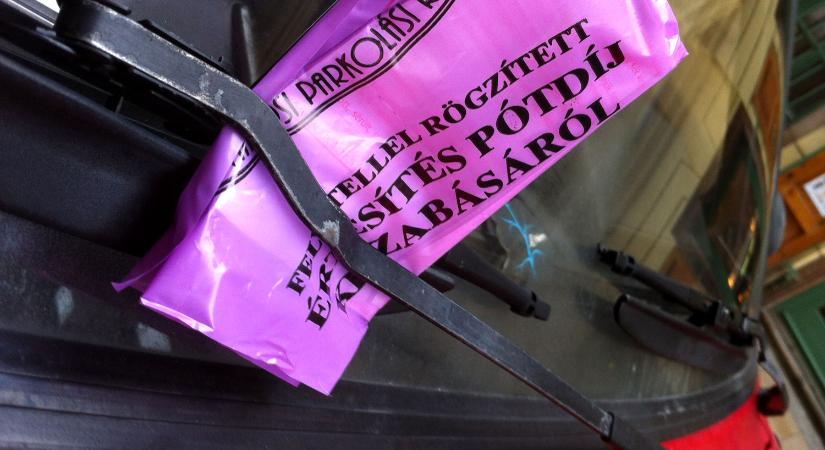 Fizetett, aztán pofára esett a szabálykövető autós