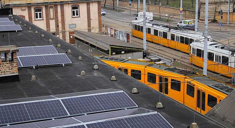 Napelemekkel zöldül a BKV