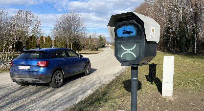 Villant a traffipax? Pár perc alatt kiderülhet, számíthatsz-e bírságra