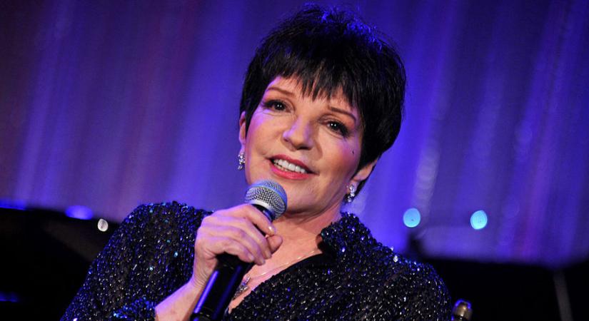 Ez a fal ikonikus és grandiózus – Liza Minnelli nappalija nem ismer kompromisszumot