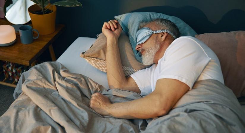 Ez a hálószobahőmérséklet segíthet az idősebb felnőtteknek stresszmentesebben aludni