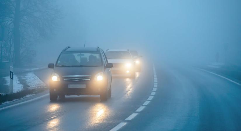 Eső és nedves utak jellemzik a péntek reggelt - itt a pénteki friss útinform