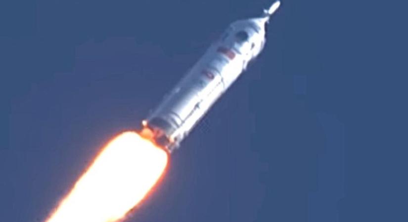 Kína beelőzheti Amerikát a holdra szállással? Éleződik a verseny Kína sikeres tesztjével