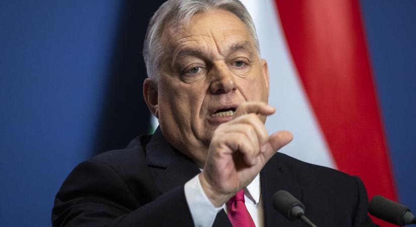 Orbán csütörtökön elment megnézni a medvét, a péntek reggeli interjút már kihagyta