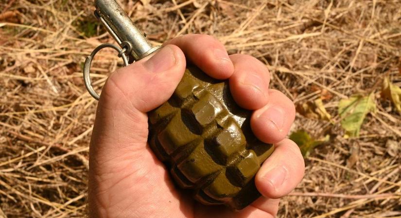 Gránátot dobtak egy rendőr házára Nagyszőlősön