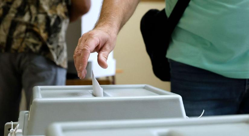 Kérelmet kell benyújtani, ha nem akarja, hogy kampánycélokra kiadják az adatait