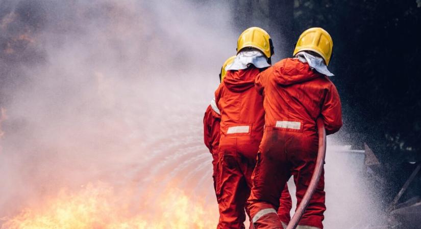 Rendkívüli bejelentés érkezett a hatalmas Budakeszin történt tűzről – többen meghaltak és súlyos sérültek is vannak