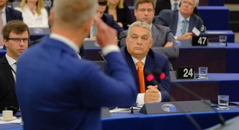 Magyar Péter feljelentést tesz tiltott adatszerzés miatt