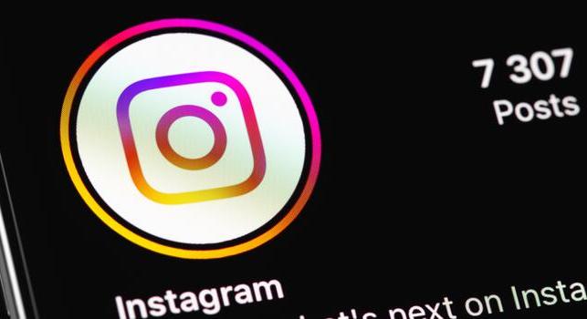 16 órát görgetni? Az Instagram vezetője szerint ez nem függőség
