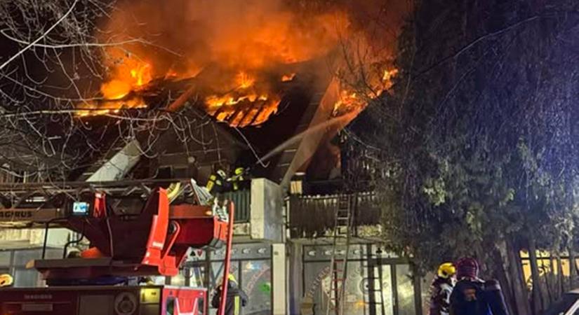 Lángba borult Magyarországon egy munkásszálló, halottakat találtak a romok között