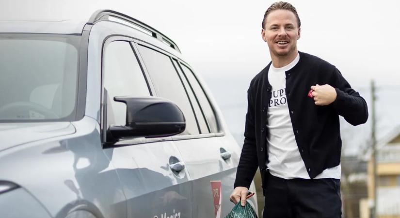 Lenyűgöző fotón Dzsudzsák Balázs álomautója