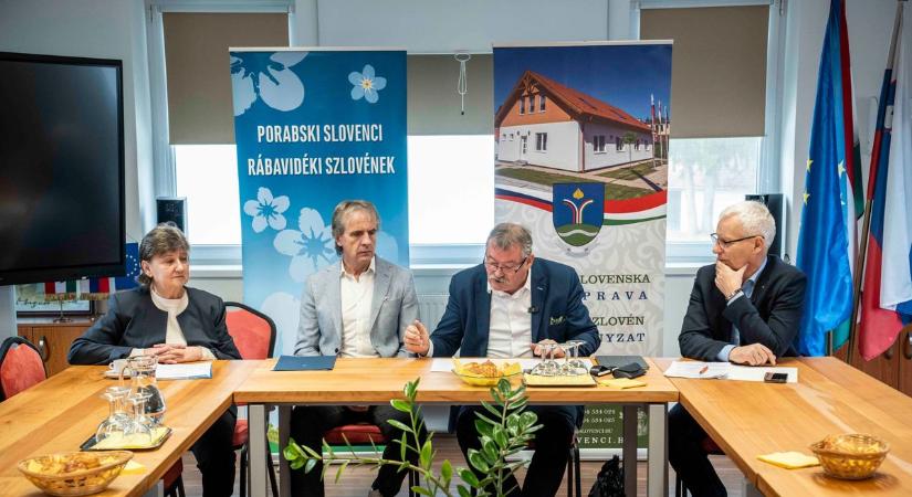 Kis közösség, nagy támogatás – milliókkal támogatja a kormány a szlovéneket!