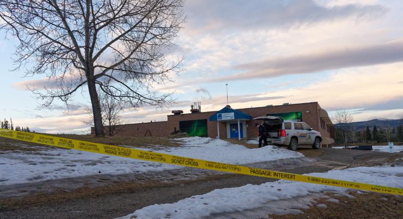 Kanadai iskolai mészárlás: az anyját és a mostohatestvérét is megölte a tettes