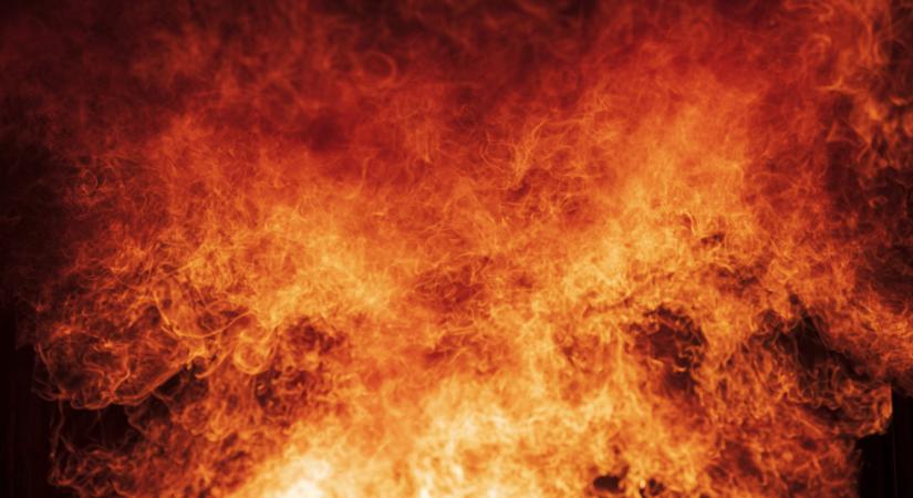 Halálos tűzvész pusztított hajnalban: hárman nem élték túl a lángokat, tucatnyi sérült