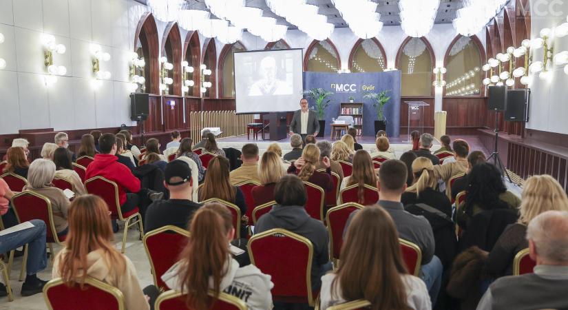 Megnyerő külső, sötét belső – Hogyan születik egy sorozatgyilkos?