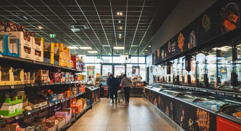 Miért nincs zene az Aldiban? A pénztárcánk is megérzi az okát!