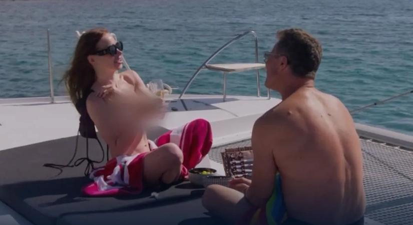 Kiara Lord félmeztelenre vetkőzött, Stohl Andrást ki kellett sípolni – videó