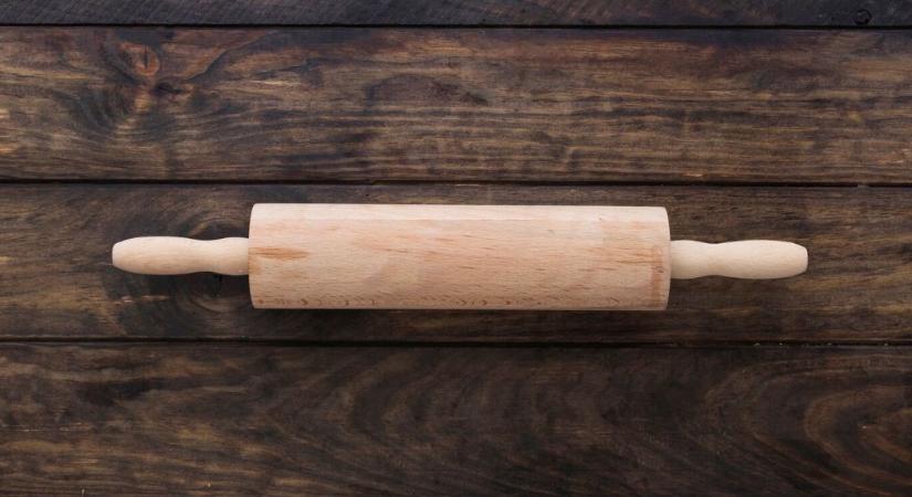 Tiszalúc: jótevőjét bántalmazta