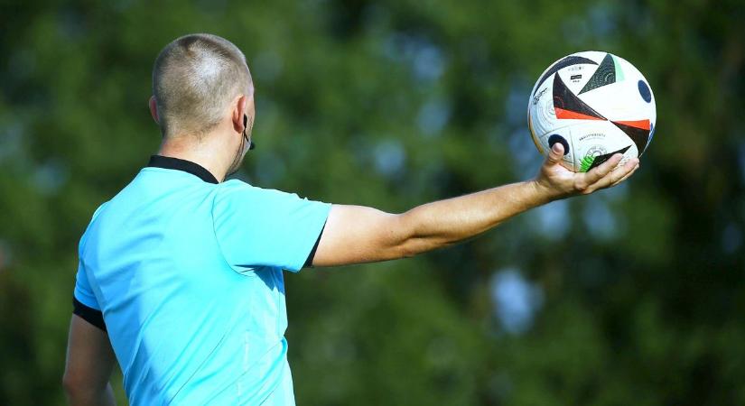 Frissítő kurzus után várják a tavaszi rajtot a vármegyei játékvezetők