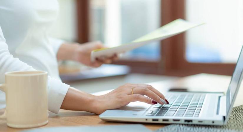 Megváltozik a sokak által használt ügyintézési felület: több mint félmillió magyart érint