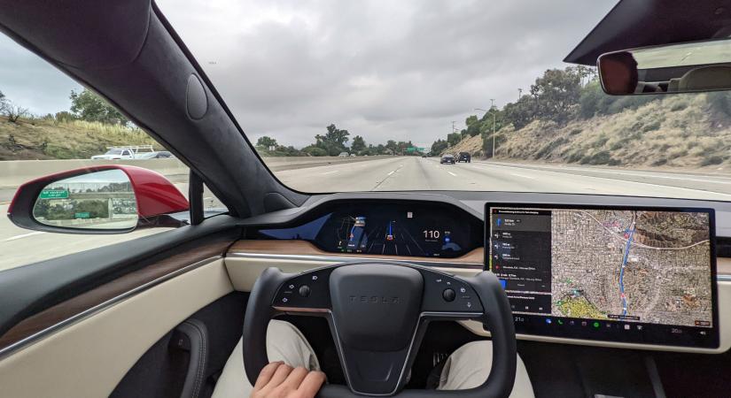 Kína betiltja a Tesla kormányát is?