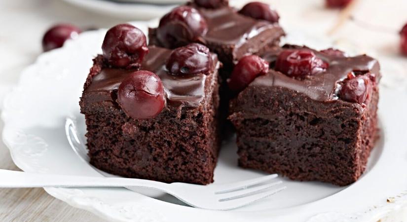 Meggyes, étcsokoládés brownie