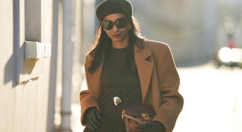 Alaknyújtó hatása verhetetlen, és nagyon nőies: visszatér Coco Chanel kedvenc kiegészítője