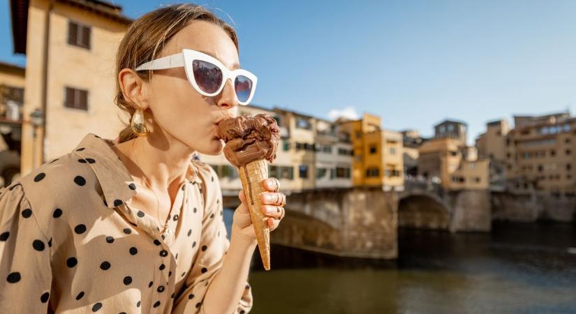 Ebben a városban akár 500 euró forint bírságot is kaphat, ha rossz helyen fagylaltozik