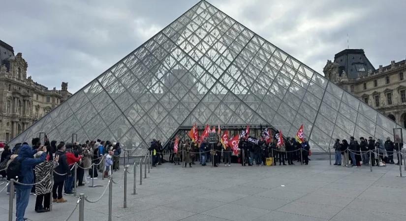 Túlárazott, újrafelhasznált jegyekkel csalhattak idegenvezetők a Louvre-ban