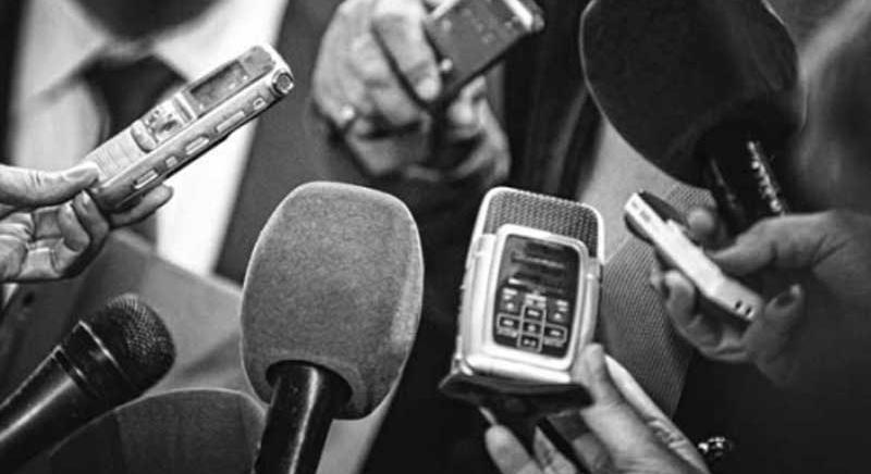 Nem célkeresztbe állítás, hanem oknyomozó újságírás