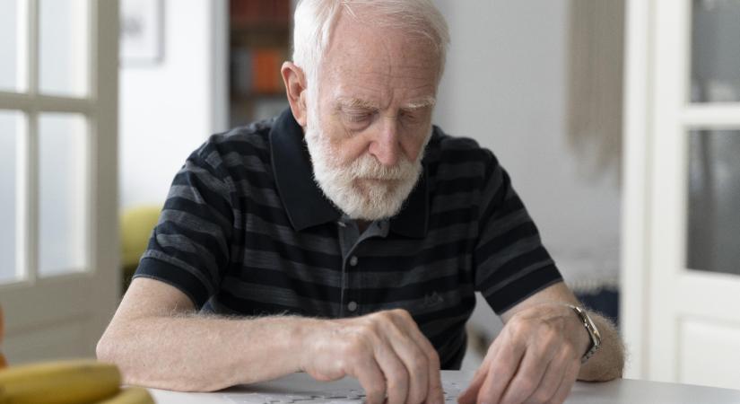 Demenciát jelezhet, ha valaki hirtelen gyanakvóvá válik