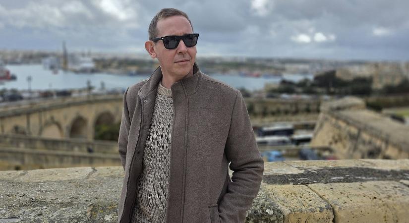 Körözés alatt Molnár Gusztáv – Ciprusról üzent, nem haza megy a reptérről