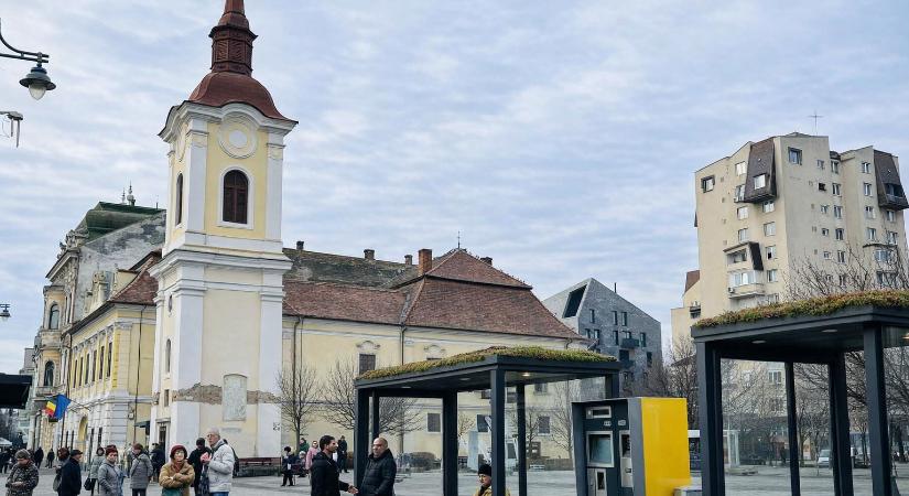 Keresik a jogi megoldást a barátok temploma tornyának a felújítására