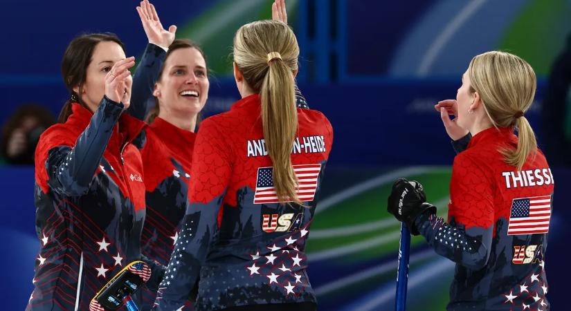 Az amerikaiak legyőzték Kanadát, ismét kikaptak a címvédő britek a női curlingtornán a téli olimpián
