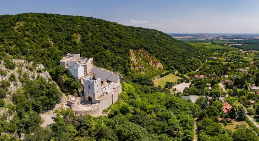 Rejtett kincsek Fejér megyében: 5 különleges hely a szurdoktól a bicskei kilátópontig