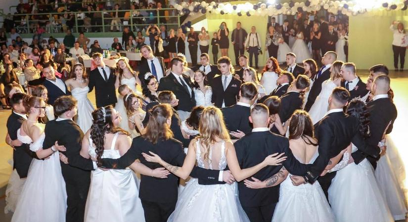 Félévzárás, szalagavató, érettségi – ilyen stresszesek egy végzős osztályfőnök napjai