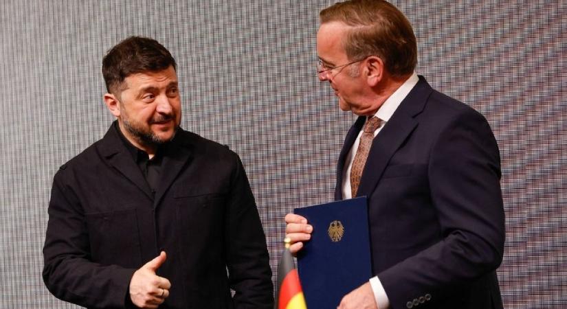 Ennek már a fele sem tréfa: megkapták az ukránok a szuperfegyvert – tapsolnak örömükben a németek