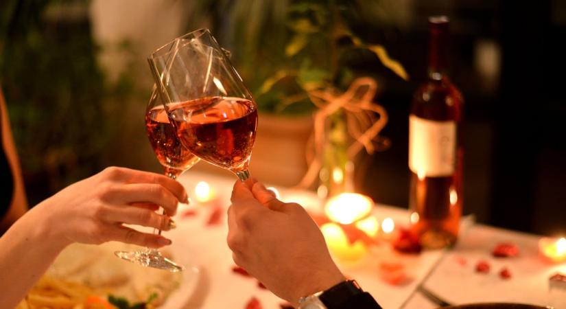 Luxus vagy romantika? Megnéztük, mit kínálnak Szegeden éttermei szombatra