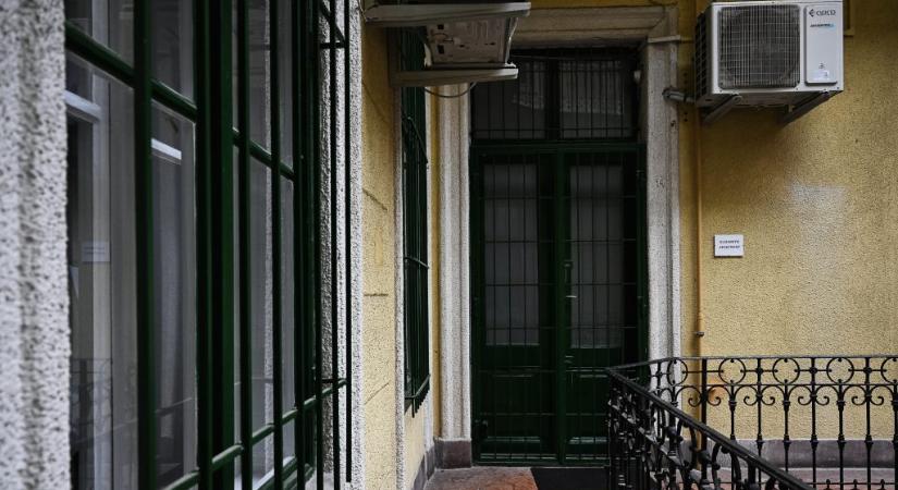 Kell-e tartanunk attól, hogy titkokban felvételeket készítenek rólunk egy szálláson?