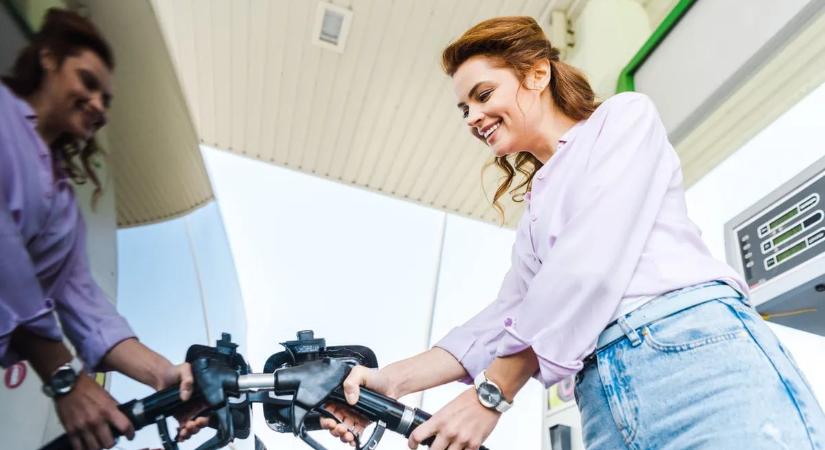 Üzemanyagárak: Megszületett a döntés, ennyiért tankolhatunk Valentin-napon a kutakon