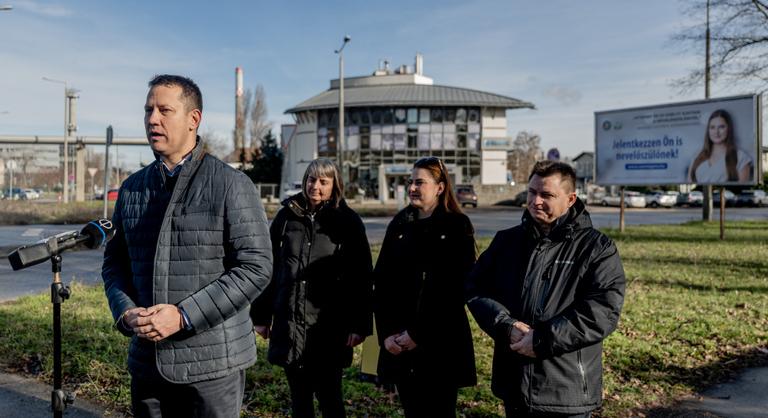 Megduplázott díjazás és rekordszámú jelentkező: lendületet kapott a nevelőszülői rendszer