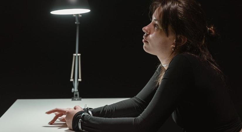 13 éveseknek árulták a kábítószert: rendőrkézen a drogbanda