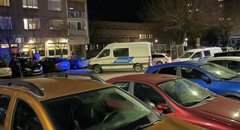 Bombariadó volt a Petőfi iskolában!