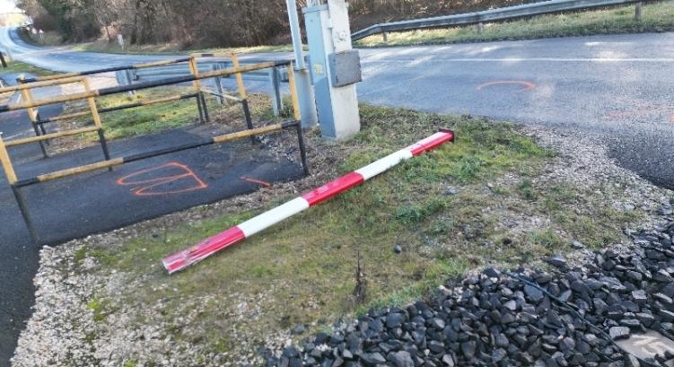 Nem vette észre, hogy piros a vasúti lámpa