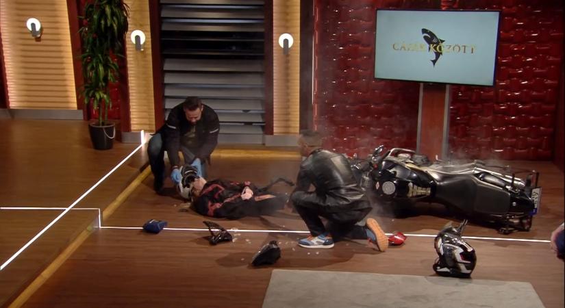 Miért nem merünk segíteni egy balesetnél? – A Cápák között vállalkozói ezen változtatnának