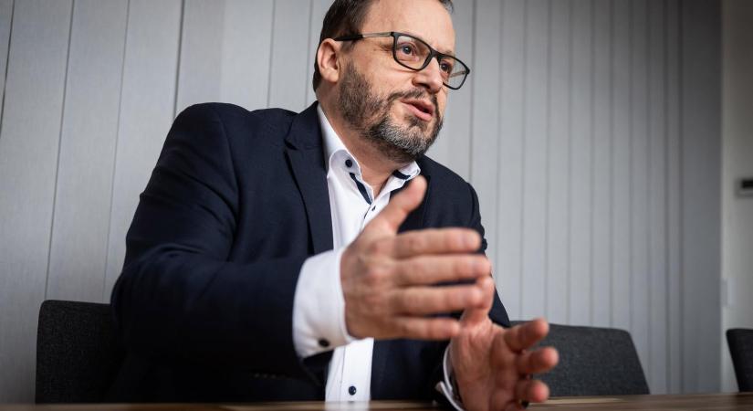 Kármán András: Nem lesznek megszorítások, ha győz a Tisza, a magyar euróval rengeteget nyerhetünk