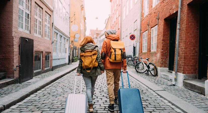 Romantikus tavaszi úti célok: 5 város, ahol igazán jó kéz a kézben sétálni