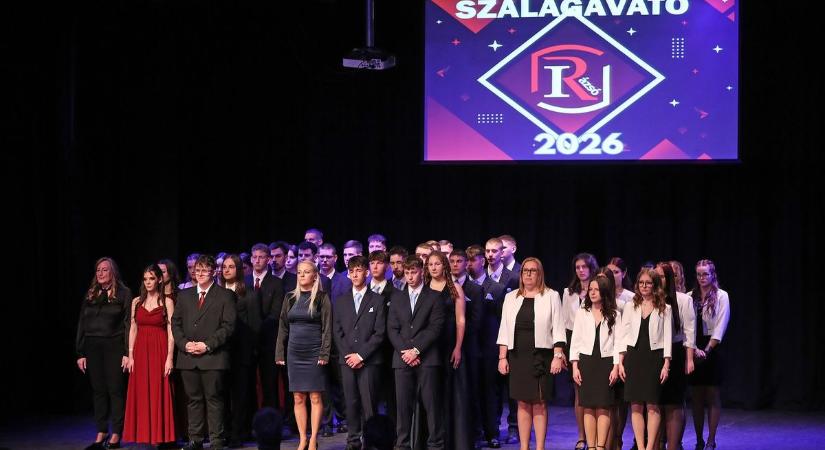Ott voltunk a körmendi Rázsó Imre Technikum szalagavató ünnepségén