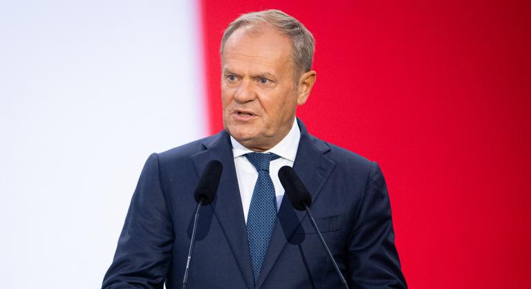 Donald Tusk lengyel kormányfővel tárgyalt Magyar Péter és Orbán Anita